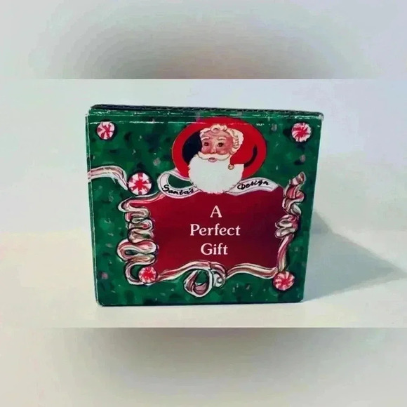 Vintage 1992 “Mouse On Pillow” Santa’s Design figurine. Brand new in box. - Picture 8 of 11